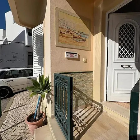 Semesterbostad Casa De Ferias T1 4 Pax Em Pt Fully Equipped 1-bedroom House Up To 4 Prs