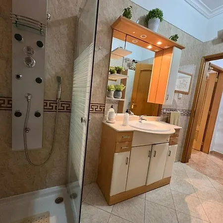 Casa De Ferias T1 4 Pax Em Pt Fully Equipped 1-bedroom House Up To 4 Prs Semesterbostad Quarteira